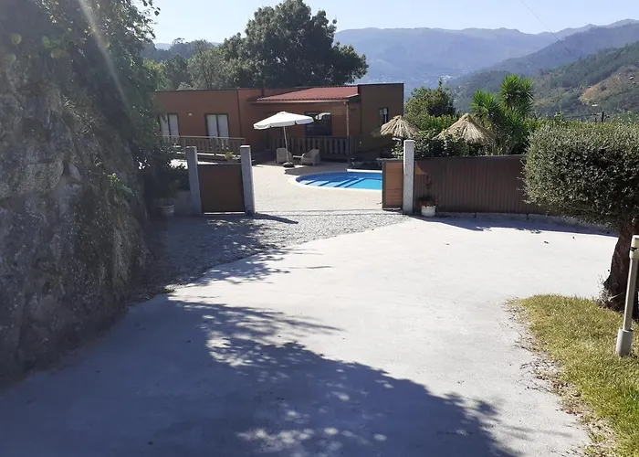 Casa Das Camelias