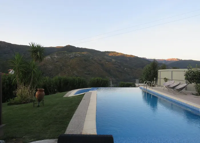 Casa Das Camelias